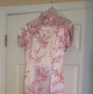 Baby pink satin komono